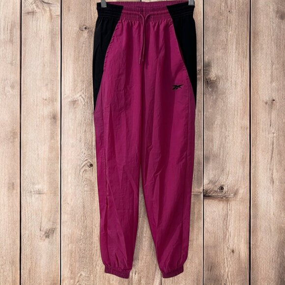 2023 Reebok‎ Retro Style Pink & Black Nylon Parachute Jogger Wind Pants XS - Picture 1 of 12